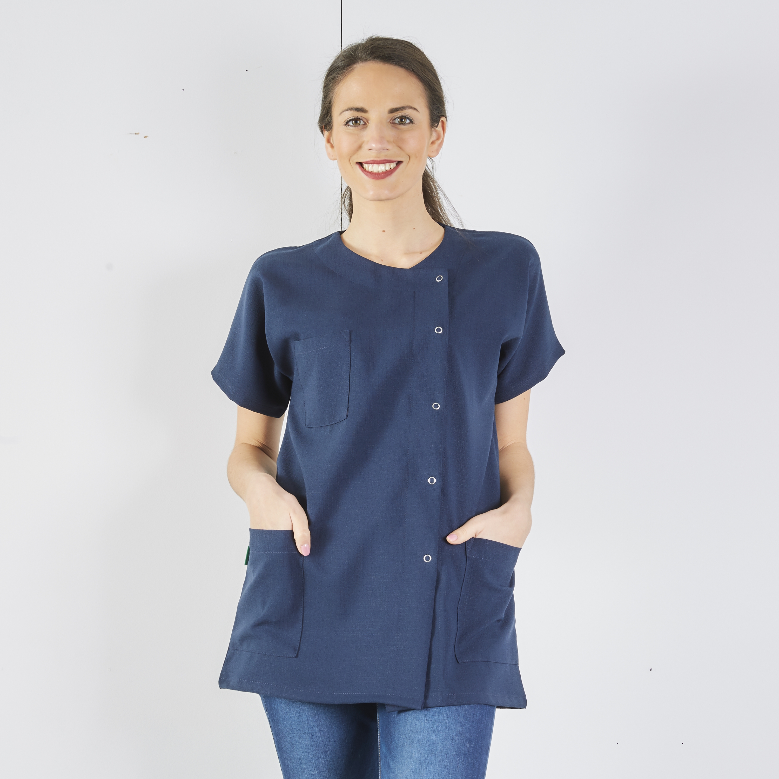 Blouse esth ticienne bleue marine en polyester