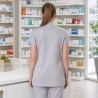 Tunique grise col mao portée en pharmacie — vue de dos