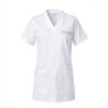 Blouse medicale Benji Col V parement ciel sur poche — photo packshot produit sur fond blanc