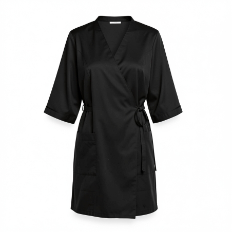 Kimono esthéticienne cache-cœur noir – Blouse kimono — photo packshot produit sur fond blanc
