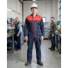Combinaison bleu de travail double fermetue — mise en situation : Industrie, Portrait individuel