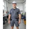Short de travail homme noir — mise en situation : Industrie, Portrait individuel