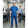 Pantalon de travail Bleu avec poche genouillere Coton 300 gr sanfor — mise en situation : Industrie, Portrait individuel