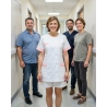 Tenue de travail infirmiere Blanche Julia parement Rose — mise en situation : Médical / infirmier, Équipe
