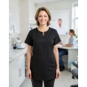 Blouse estheticienne forme mariniere coloris noir — mise en situation : Médical / infirmier, Portrait individuel