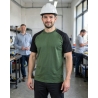 T-shirt de travail bicolore vert et noir — mise en situation : Industrie, Portrait individuel