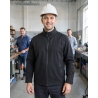 Blouson softshell Typhon noir – Veste de travail — mise en situation : Industrie, Portrait individuel