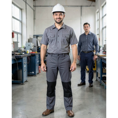 PBV Pantalon de travail TYPHON LIGHT GRIS/NOIR Sans metal — mise en situation : Industrie, Portrait individuel