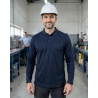 Polo piqué homme manches longues marine — mise en situation : Industrie, Portrait individuel