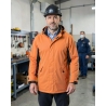 Vêtement de travail type parka anti froid Orange — mise en situation : Industrie, Portrait individuel
