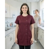 Blouse infirmiere Julia Bordeaux — mise en situation : Médical / infirmier, Portrait individuel