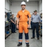 Pantalon DASSY de Travail Buffalo PESCO74 (290 gr) Orange/Bleu — mise en situation : Industrie, Portrait individuel