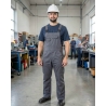 COTTE A BRETELLES Ventura Dassy — mise en situation : Industrie, Portrait individuel