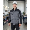 Veste de travail hiver bicolore homme gris et noir — mise en situation : Industrie, Portrait individuel