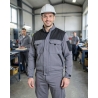 Blouson de travail gris noir Coton/polyester / 310 gr/m² — mise en situation : Industrie, Portrait individuel