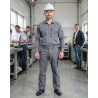 Pantalon de travail Dassy Gris KINGSTON01 — mise en situation : Industrie, Portrait individuel