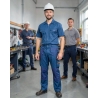Pantalon de travail Oxford homme bleu royal — mise en situation : Industrie, Portrait individuel