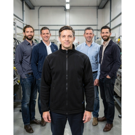 Veste polaire de travail homme noire — mise en situation : Industrie, Équipe