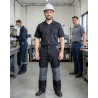 BOSTON23 Pantalon de travail Noir et Gris BOSTON — mise en situation : Industrie, Portrait individuel