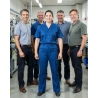 Pantalon de travail Bleu Royal par Dassy — mise en situation : Industrie, Équipe