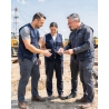 Gilet de travail polaire Mach2 bleu marine — mise en situation : exterieur_chantier_equipe,