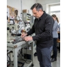 Veste de travail Koper noire — mise en situation : Industrie, Action métier
