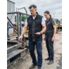 Gilet de travail polaire Nator gris et noir — mise en situation : exterieur_chantier_action,