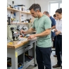 T-shirt de travail gris — mise en situation : Industrie, Action métier