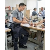 Pantalon de travail corporate gris – Homme/Femme — mise en situation : Industrie, Action métier