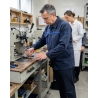 Veste de travail bicolore bleu marine et bleu roi — mise en situation : Industrie, Action métier