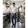 Pantalon de Cuisine gris foncé Mixte SFA — mise en situation : Cuisine / restauration, brigade_equipe