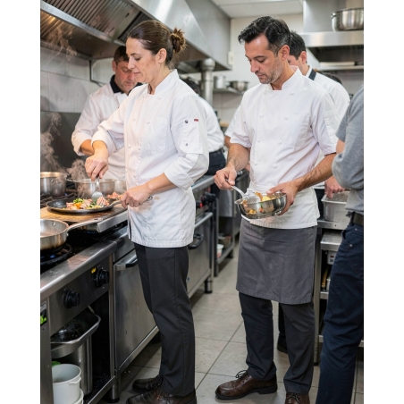 Pantalon de Cuisine gris foncé Mixte SFA — mise en situation : Cuisine / restauration, brigade_action