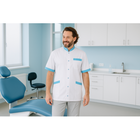 Tunique médicale homme blanche et turquoise dans un cabinet dentaire