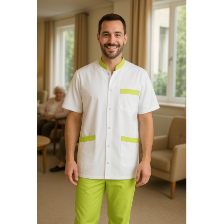 Soignant en tunique médicale homme blanche parements vert lime