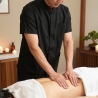 Tunique de masseur homme noire 100 % coton en cabine de massage